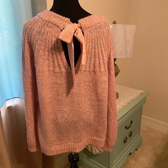 Beautiful LC pullover - Picture 3 of 6